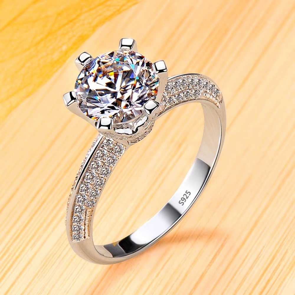 Sterling silver diamond 2 carat ring